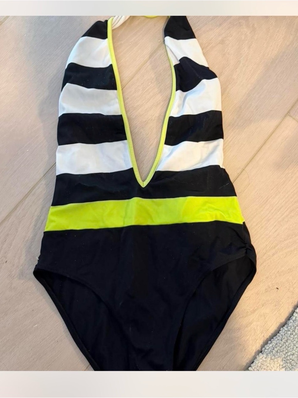 Burberry Black Branded Liner bathing suit. Size large but fits like a Medium
